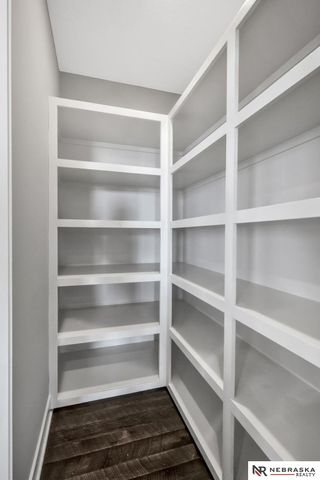 10809 S 186th Avenue, Omaha, NE 68136