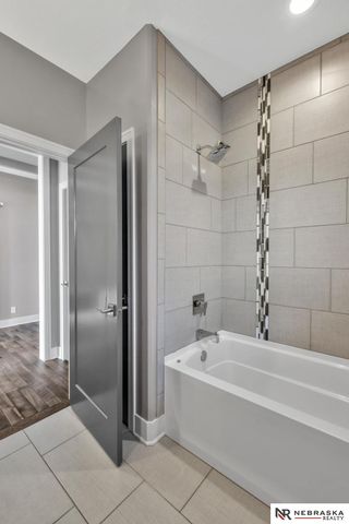 10809 S 186th Avenue, Omaha, NE 68136