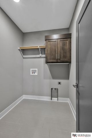 10809 S 186th Avenue, Omaha, NE 68136