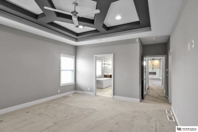 10809 S 186th Avenue, Omaha, NE 68136