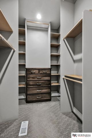 10809 S 186th Avenue, Omaha, NE 68136