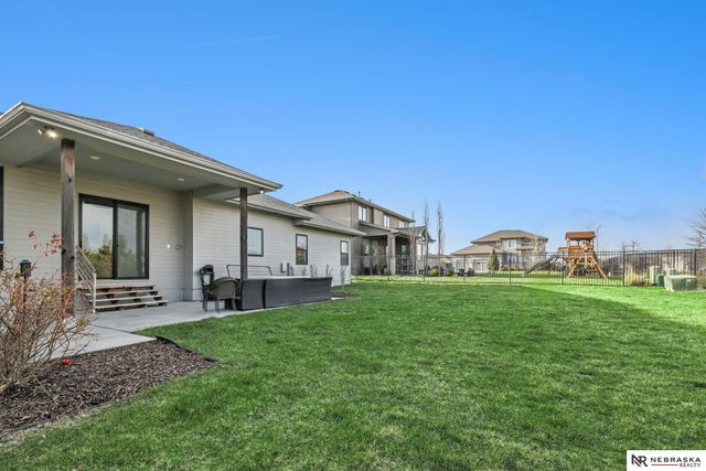 10809 S 186th Avenue, Omaha, NE 68136