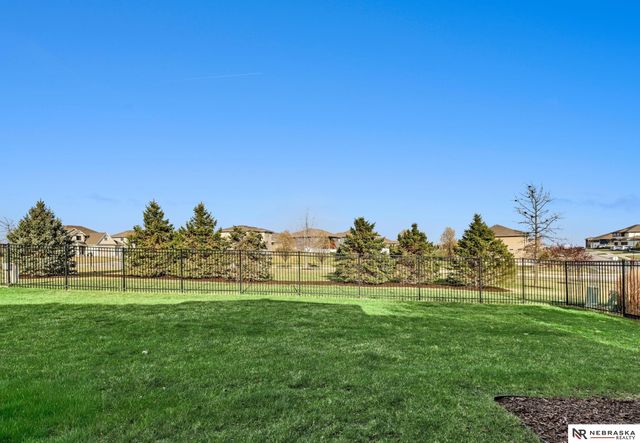 10809 S 186th Avenue, Omaha, NE 68136