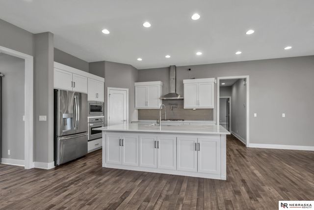 10809 S 186th Avenue, Omaha, NE 68136