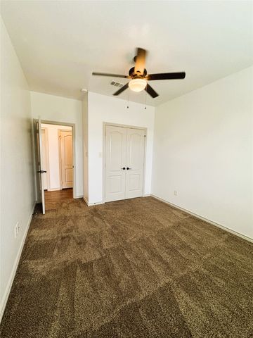 212 Lasso Circle, Mabank, TX 75143