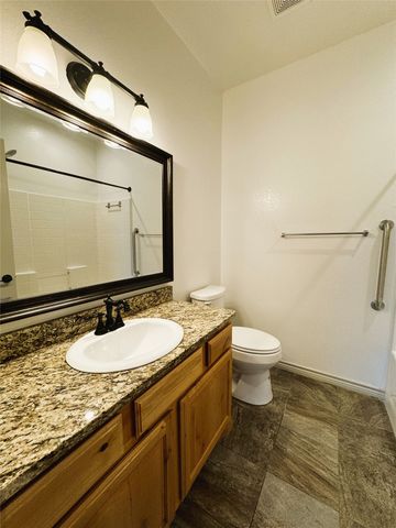212 Lasso Circle, Mabank, TX 75143