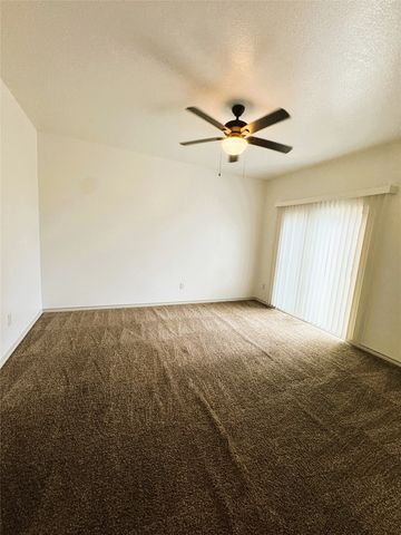 212 Lasso Circle, Mabank, TX 75143