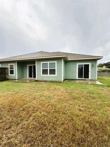 212 Lasso Circle, Mabank, TX 75143