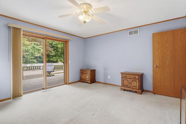 800 Sunset Drive, Cottage Grove, WI 53527