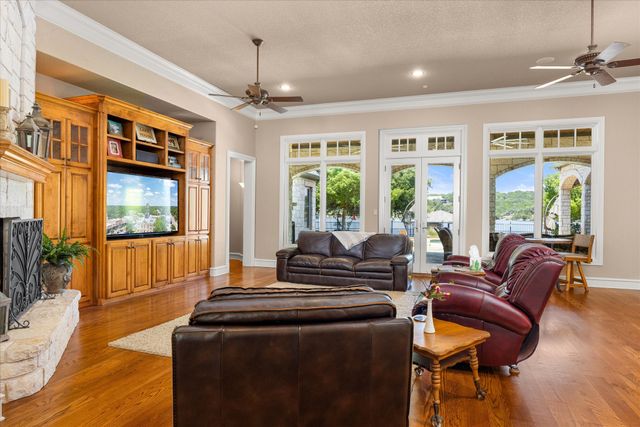 1206 E Baja Court, Granbury, TX 76048