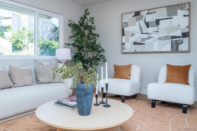 6165 Agee St, San Diego, CA 92122