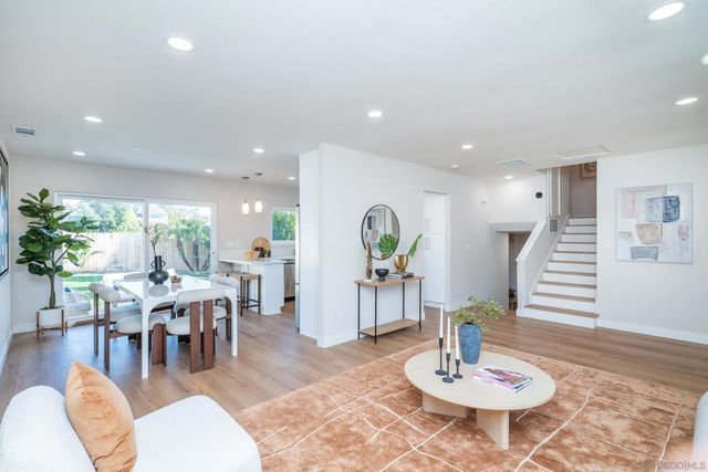 6165 Agee St, San Diego, CA 92122