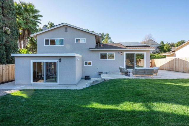 6165 Agee St, San Diego, CA 92122