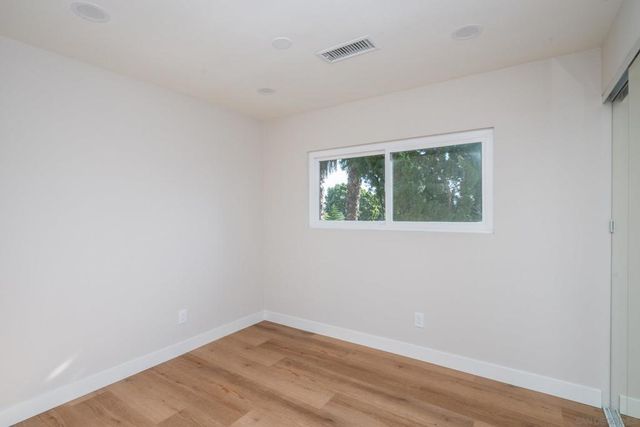 6165 Agee St, San Diego, CA 92122