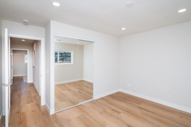 6165 Agee St, San Diego, CA 92122