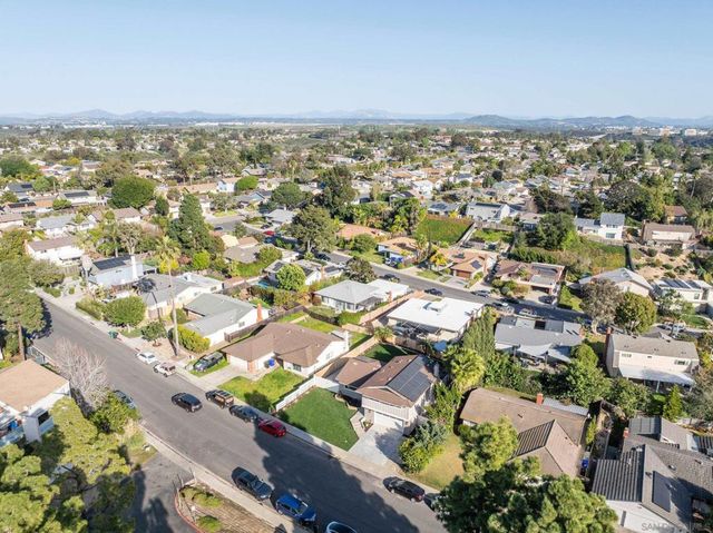 6165 Agee St, San Diego, CA 92122