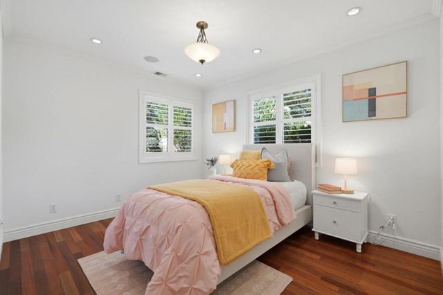 20660 Lomita Avenue, Saratoga, CA 95070