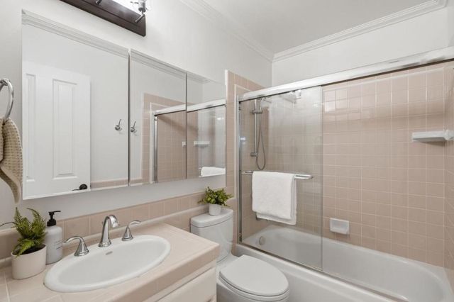 20660 Lomita Avenue, Saratoga, CA 95070