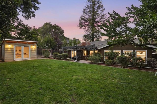 20660 Lomita Avenue, Saratoga, CA 95070