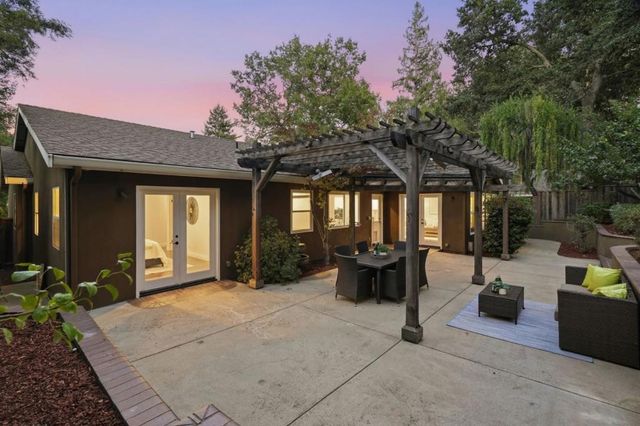 20660 Lomita Avenue, Saratoga, CA 95070