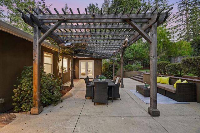 20660 Lomita Avenue, Saratoga, CA 95070