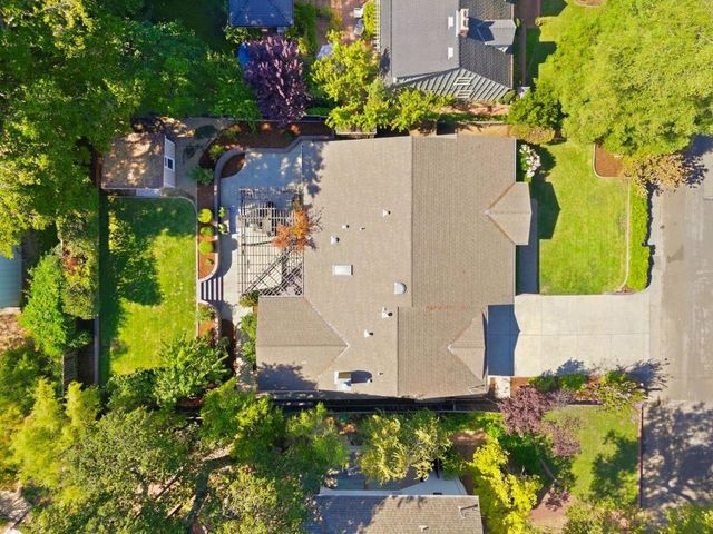 20660 Lomita Avenue, Saratoga, CA 95070