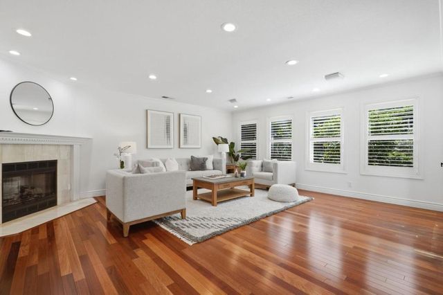 20660 Lomita Avenue, Saratoga, CA 95070