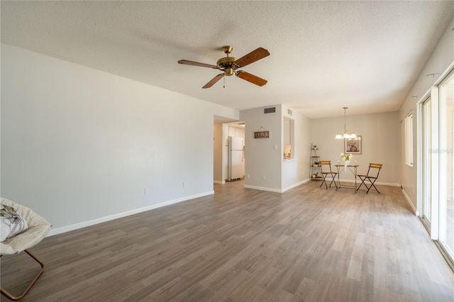 600 FAIRWAYS CIRCLE B, Ocala, FL 34472