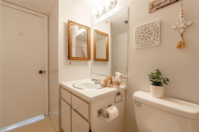 600 FAIRWAYS CIRCLE B, Ocala, FL 34472