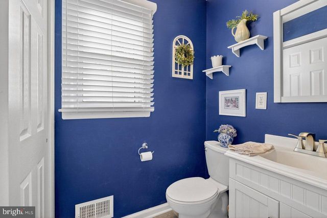 552 N MAIN ST, Hightstown, NJ 08520