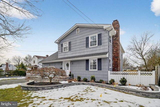 552 N MAIN ST, Hightstown, NJ 08520