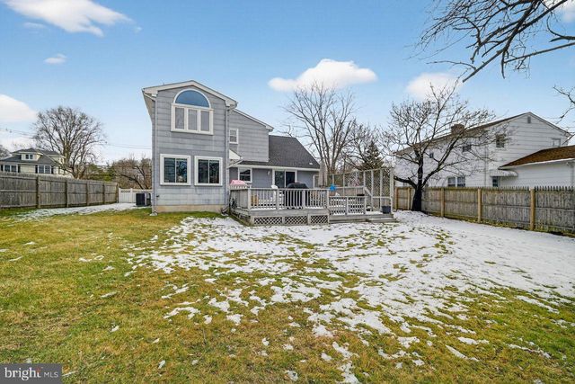 552 N MAIN ST, Hightstown, NJ 08520