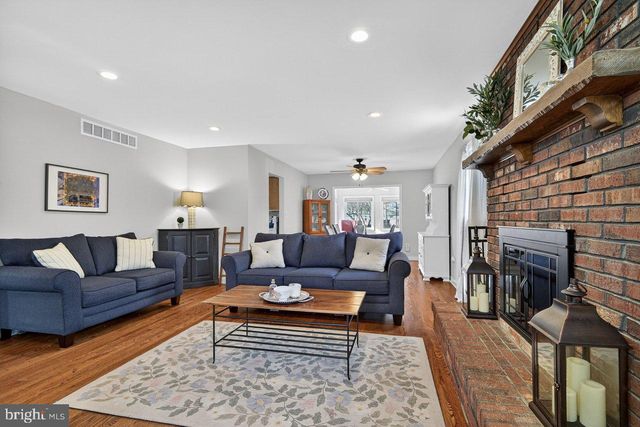 552 N MAIN ST, Hightstown, NJ 08520