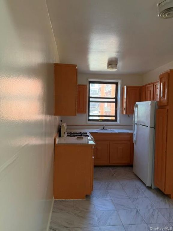 144-63 35th Avenue 3M, Flushing, NY 11354 — photo 5