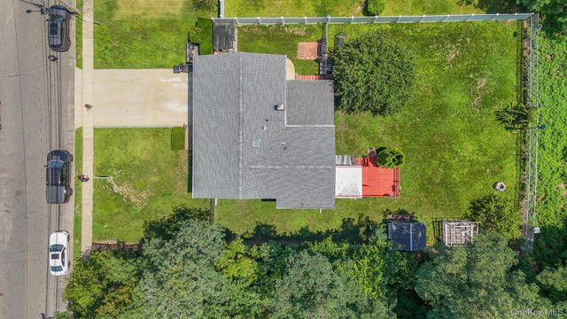 58 Oakridge Drive, Bay Shore, NY 11706