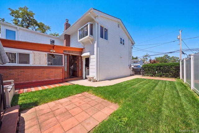 58 Oakridge Drive, Bay Shore, NY 11706