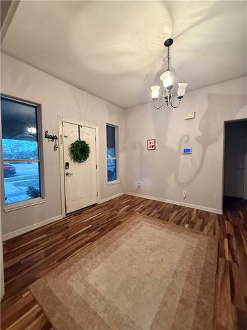 420 E 4th St, Alice, TX 78332