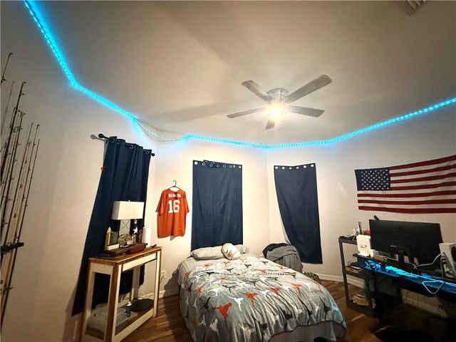 420 E 4th St, Alice, TX 78332