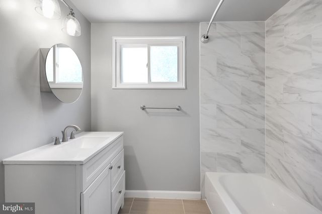 208 N FURMAN ST, Alexandria, VA 22304