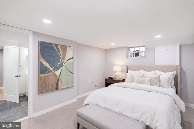 208 N FURMAN ST, Alexandria, VA 22304