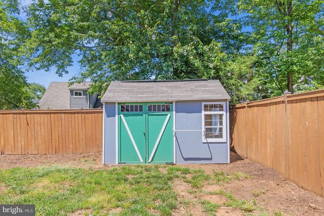 208 N FURMAN ST, Alexandria, VA 22304