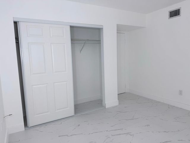 300 E Club Circle 107, Boca Raton, FL 33431