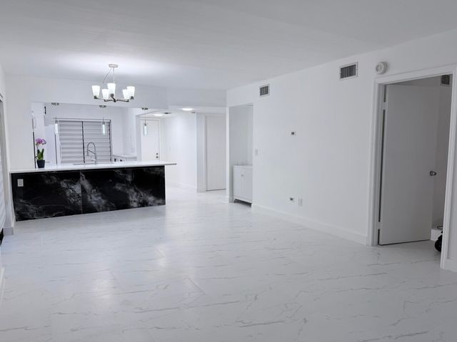 300 E Club Circle 107, Boca Raton, FL 33431