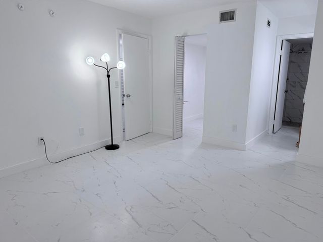 300 E Club Circle 107, Boca Raton, FL 33431
