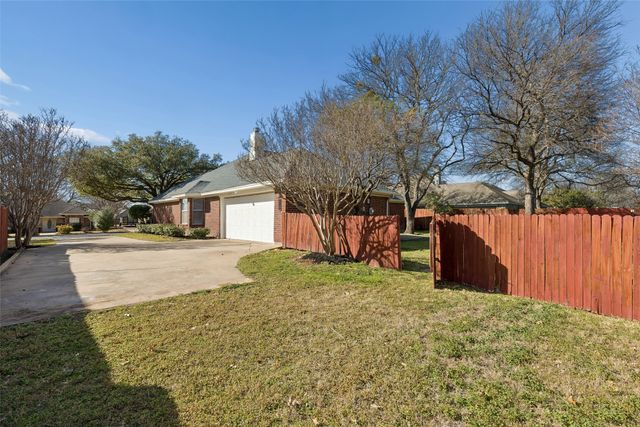 7308 Century Drive, North Richland Hills, TX 76182