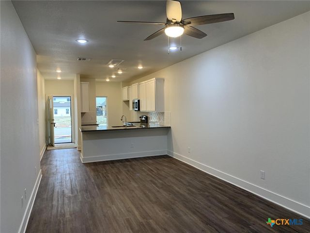 1854 Royal Loop, Belton, TX 76513
