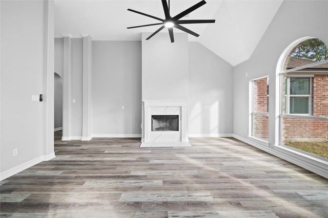 3018 Schumann Oaks Drive, Spring, TX 77386