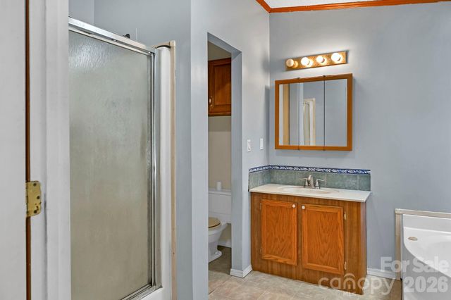 284 Paul Gosnell Road, Marshall, NC 28753
