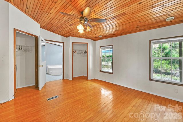 284 Paul Gosnell Road, Marshall, NC 28753
