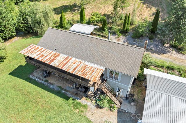 284 Paul Gosnell Road, Marshall, NC 28753